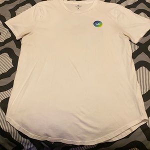White Hollister T-shirt with curved bottom Large